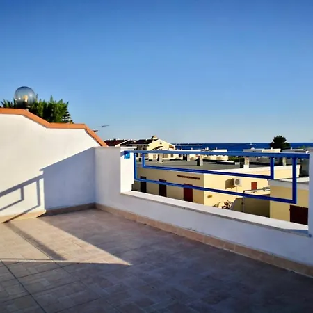Apartment Terrace With Sea View And Barbecue